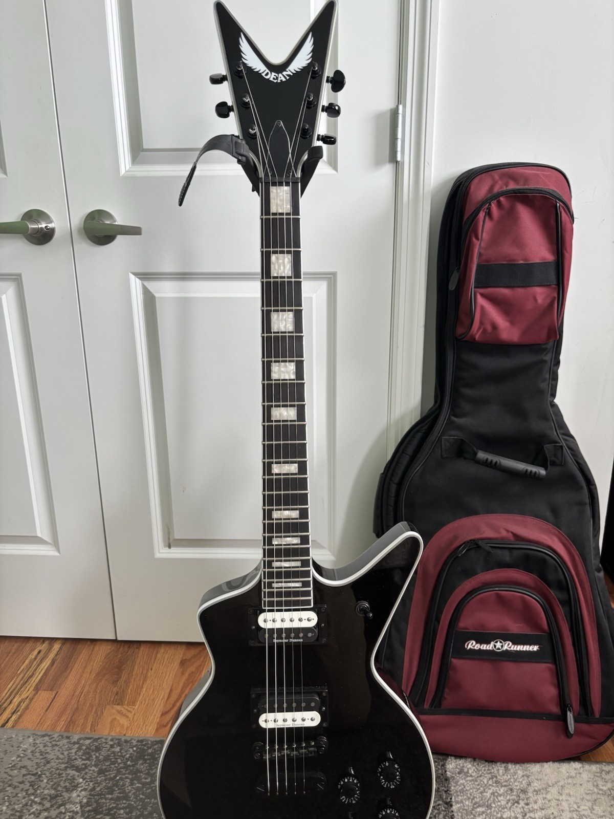 Dean Cadillac 1980 Classic Black