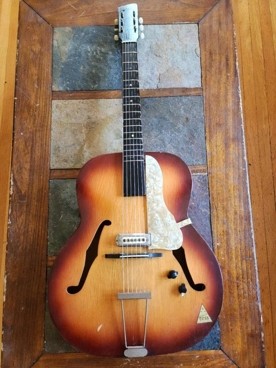 Voss vintage archtop made in Germany Hofner-style hollowbody
