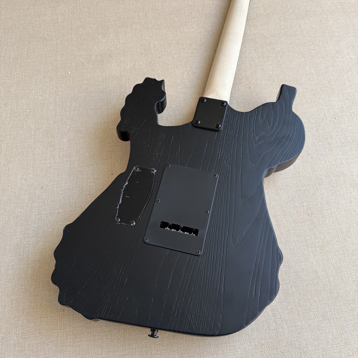 6 String Electric Guitar Black Bones Double Locking Tremolo System Bridge