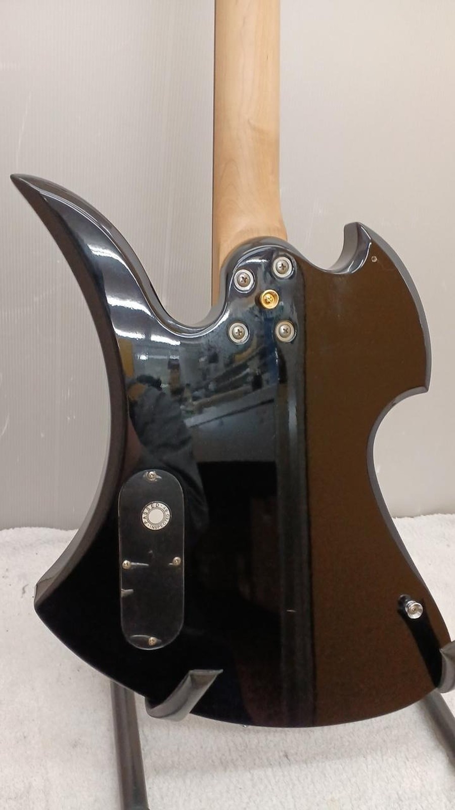 B.C.RICH 360JE Used Basswood body Maple neck Rosewood fingerboard Black