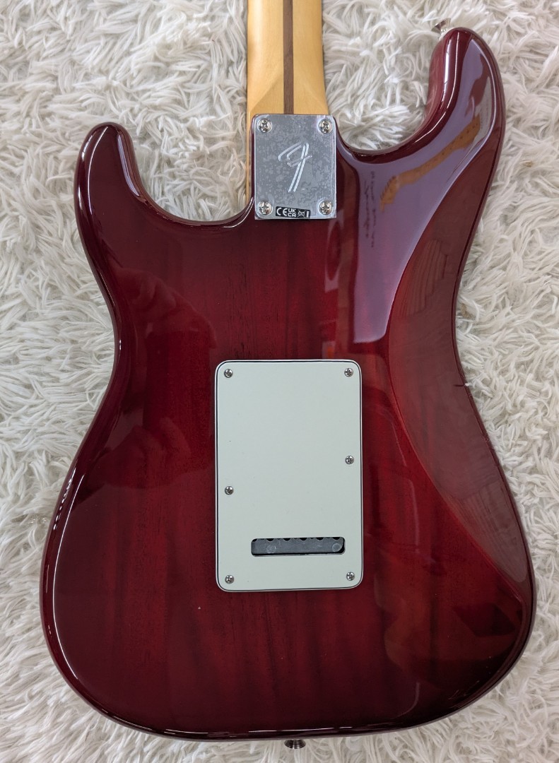 Fender Player II Stratocaster HSS, Rosewood Fingerboard,Transparent Cherry Burst
