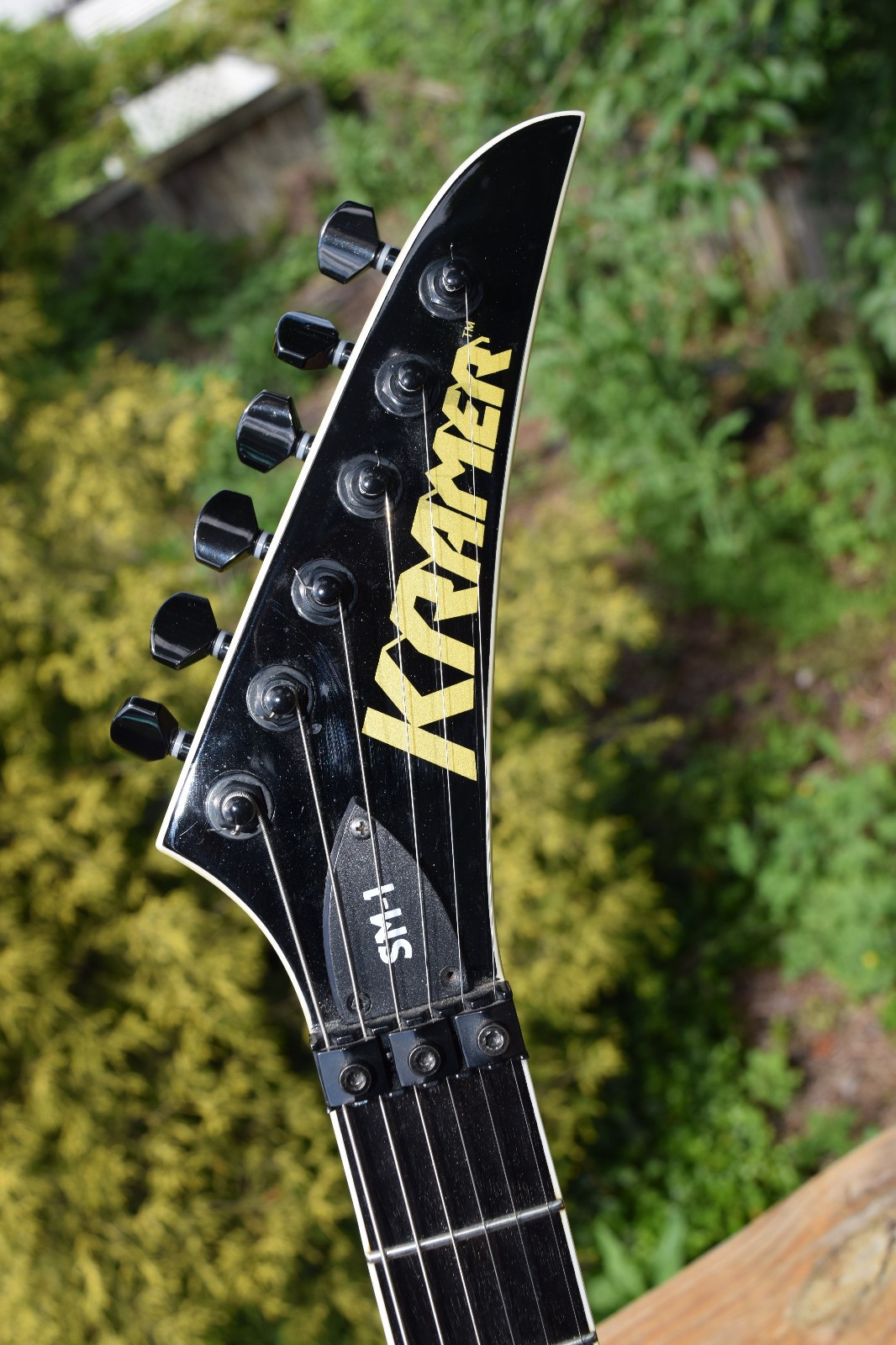 2011 Kramer SM1 – EMG – Floyd Rose – Set Neck -MIK – OHSC