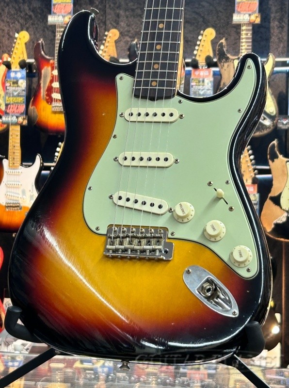 Fender Custom Shop 1960 Stratocaster Journeyman Relic -3 Color Sunburst- 2024USE