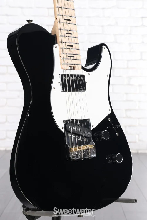 Yamaha PACS+11S Pacifica Standard Plus – Black, Maple Fingerboard