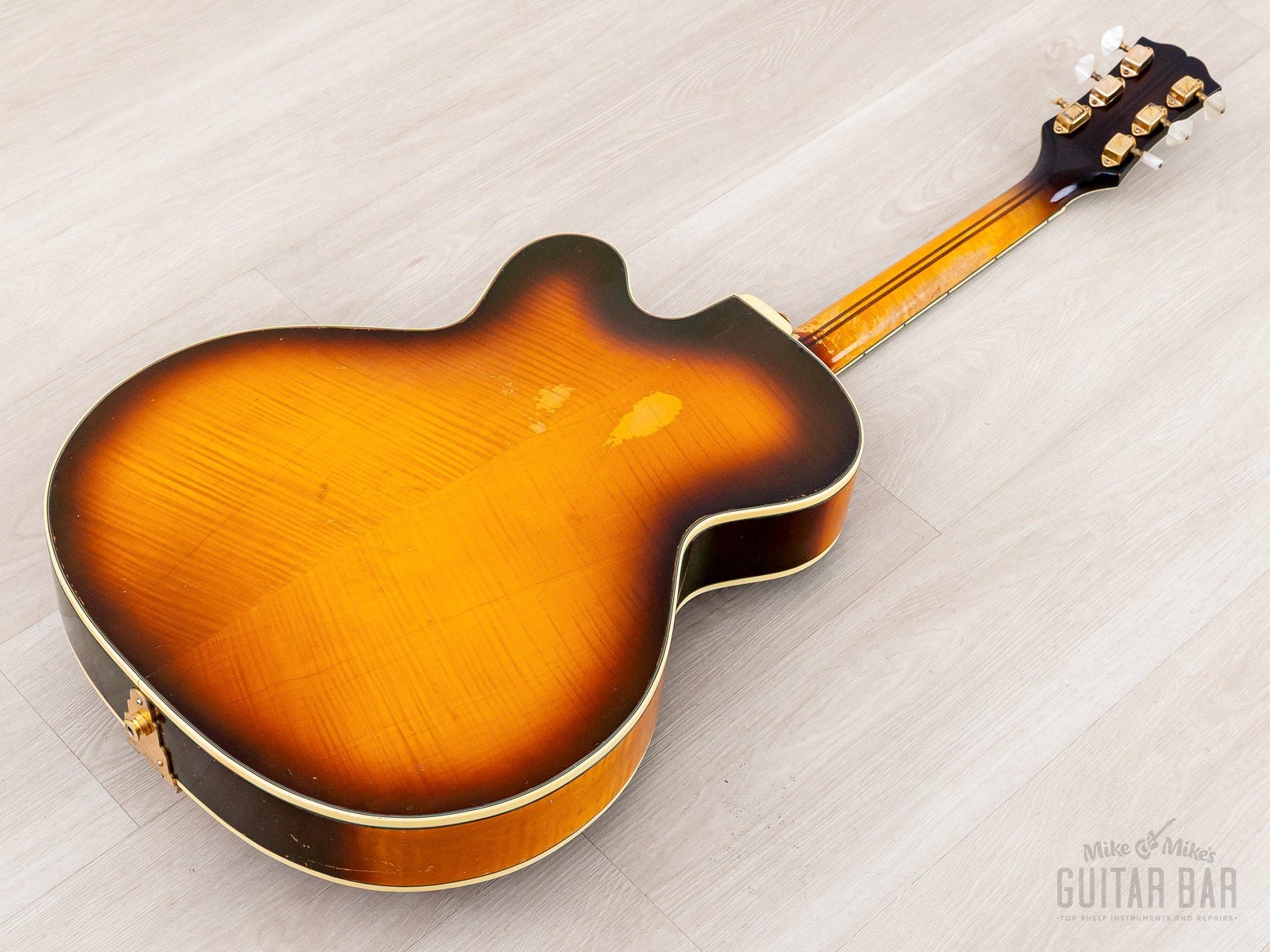 1962 Guild Stuart A-500 Sunburst Vintage Cutaway Archtop w/ DeArmond, Case