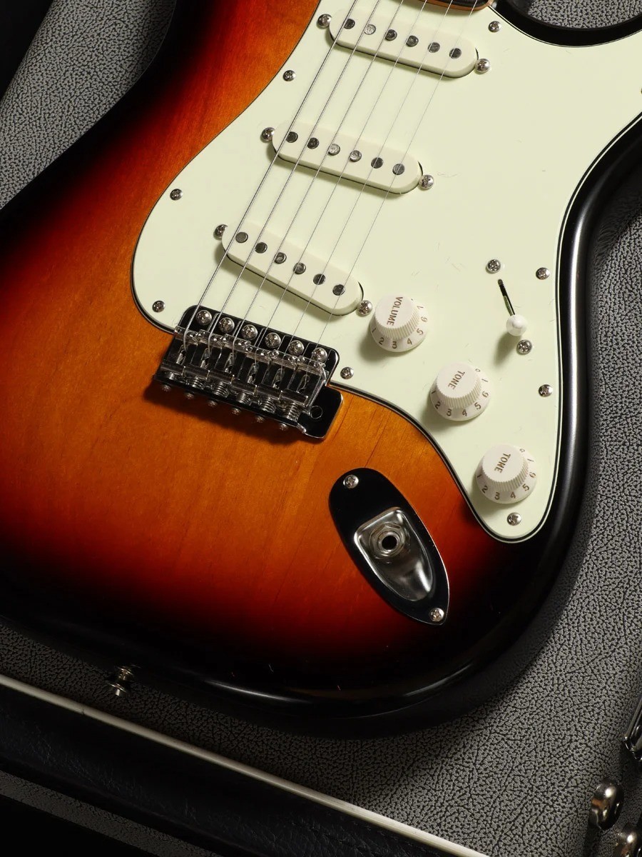 Crews Maniac Sound ST-64 Huge 3 Tone Sunburst Made in Japan 2022 ST Type Guitar