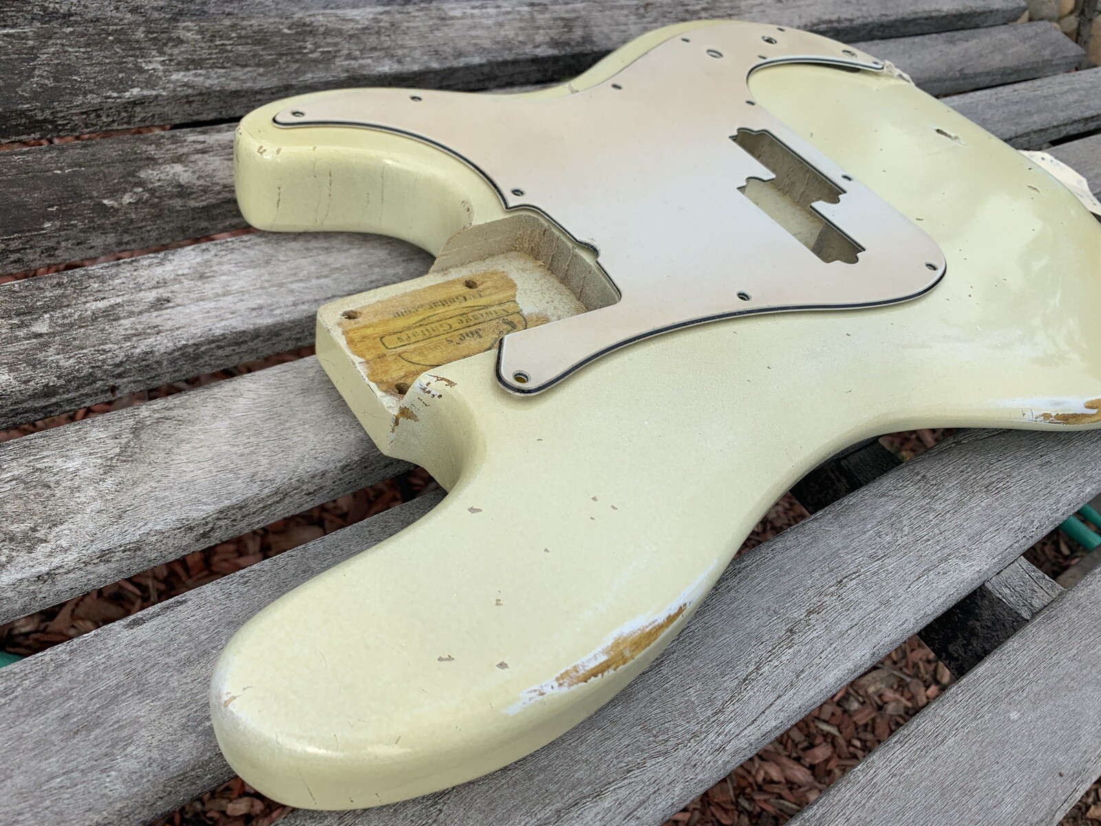 P bass Body NITRO RELIC Olympic White Premium Lightweight PLACE ORDER JVGuitars