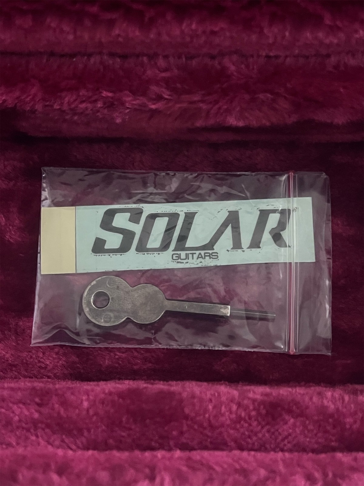 Solar AB1.7S Guitar – 7 String – Evertune + Seymour Duncan Alpha Omega w/Case