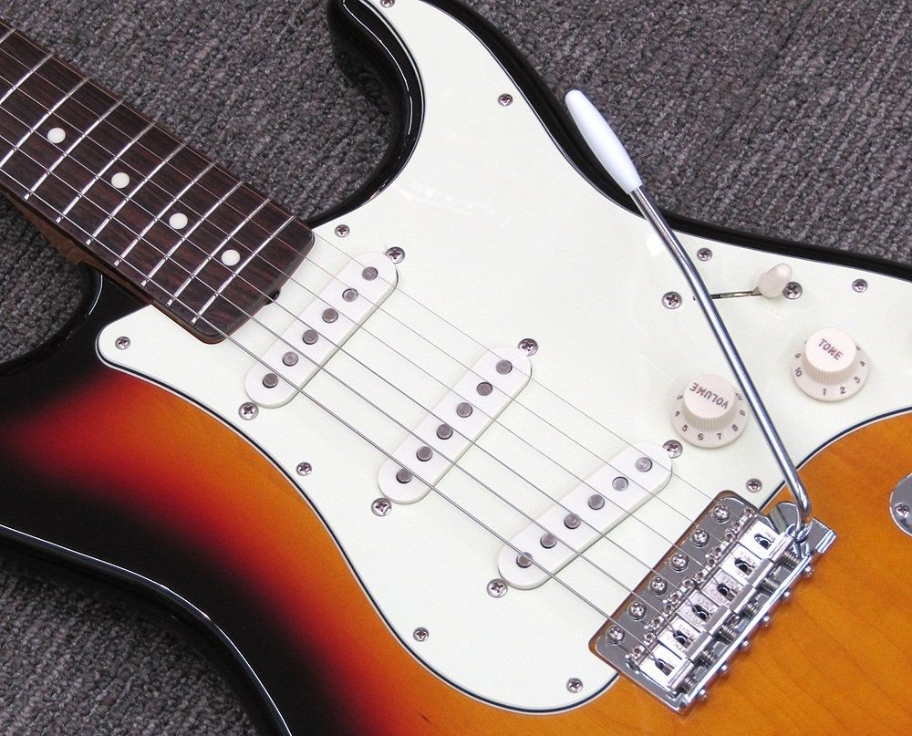 Fender Made in Japan Traditional 60s ST Type Sunburst Electric Guitar Used