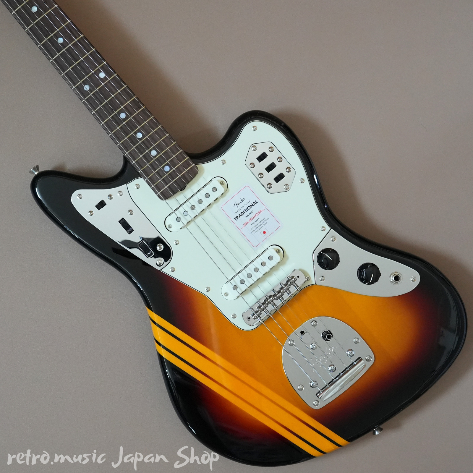 Fender MIJ Traditional 2025 60s Jaguar Competition 3-Color SunburstAged Natural