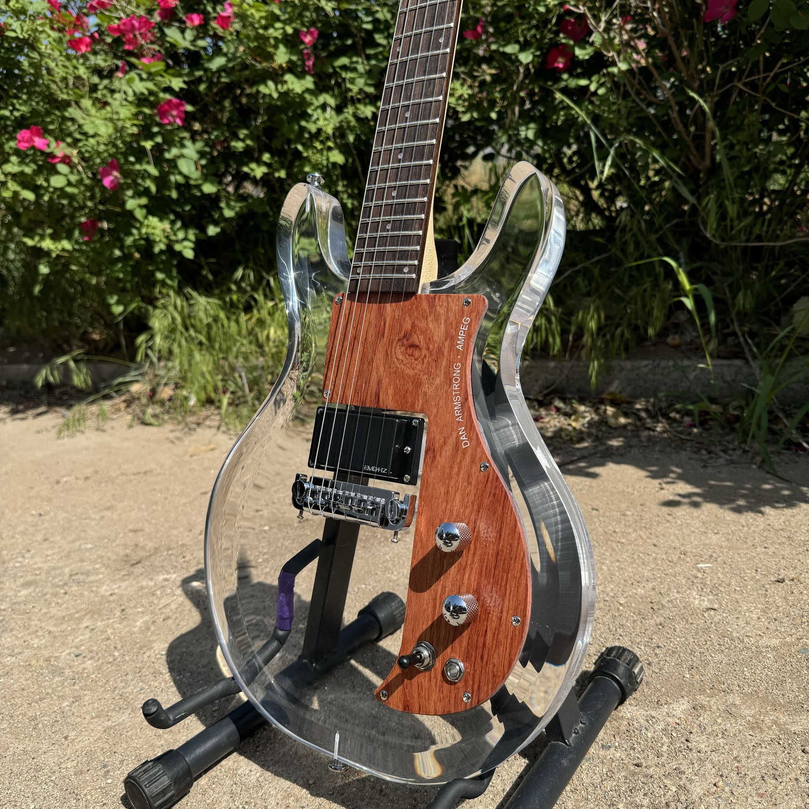 Left Handed Electric Guitar Maple Neck with rosewood pickguard&fretboard