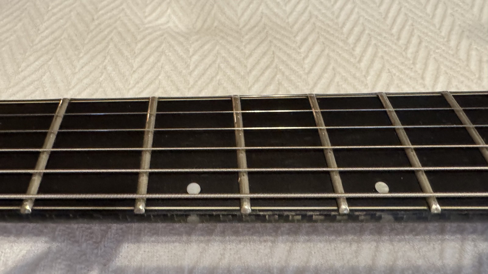 Schecter Hellraiser Hybrid | UltraViolet | NeckThru | Active EMG’sUS 57/66