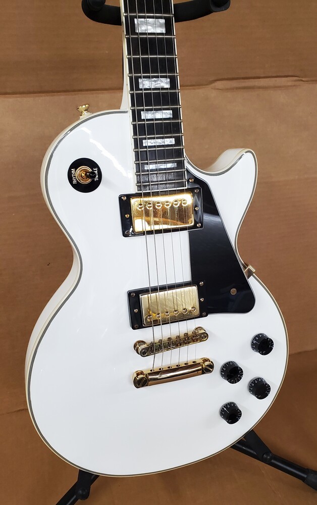Epiphone Les Paul Custom Pro Electric Guitar w/ Gig Bag – Alpine White