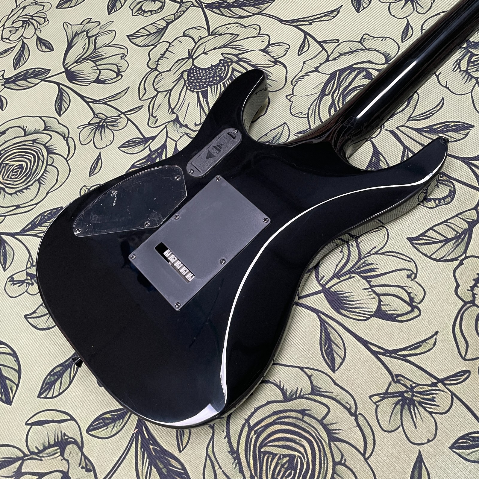 ESPKH-202 Signature Series Kirk Hammett Electric Guitar 6S Active HH Fast Ship