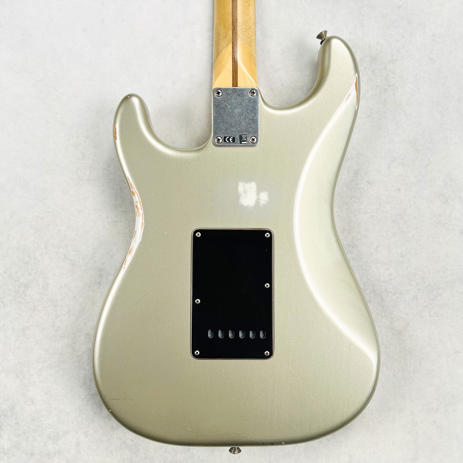 Fender Road Worn Player Stratocaster HSS 2011 – Inca Silver