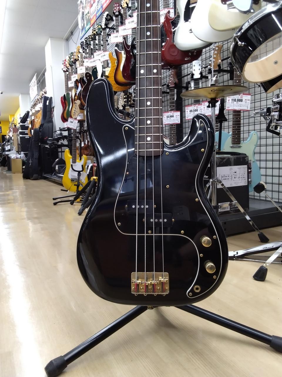 TOKAI HARD PUNCHER Precision Bass Type Electric Bass Guitar-02