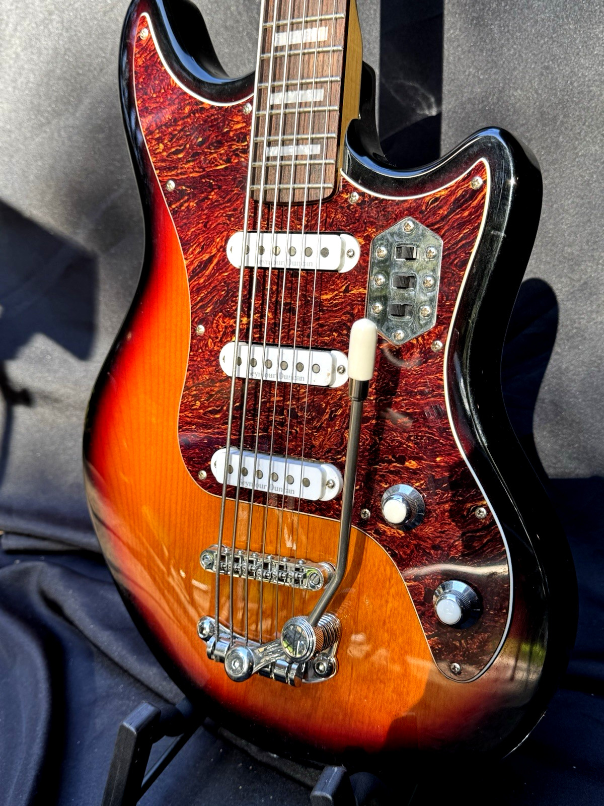 Schecter Guitar Research Hellcat VI Extended-Range Guitar 3-Tone Sunburst