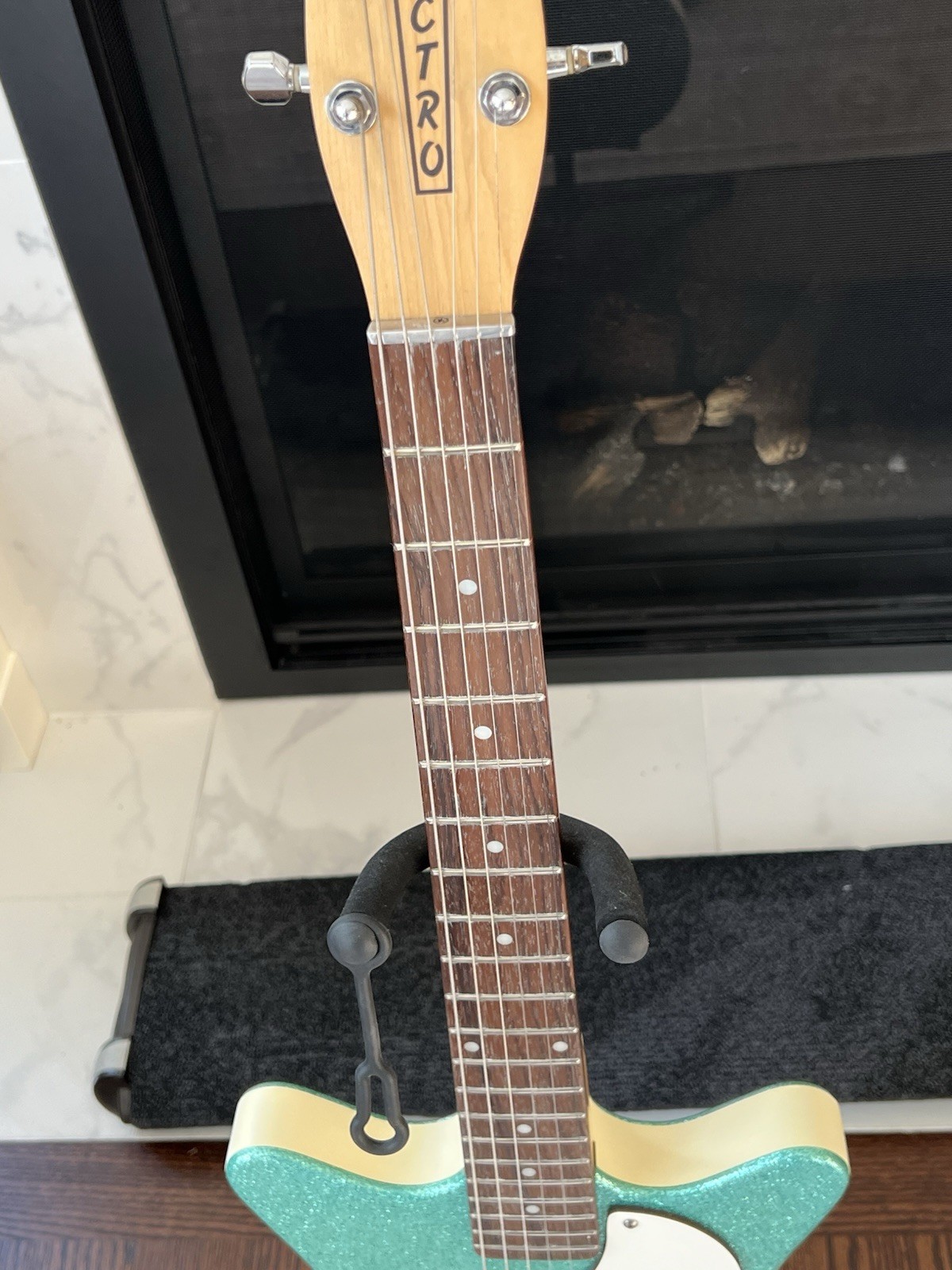 Danelectro DC-3 Electric Guitar Green Sparkle 1999 Vintage