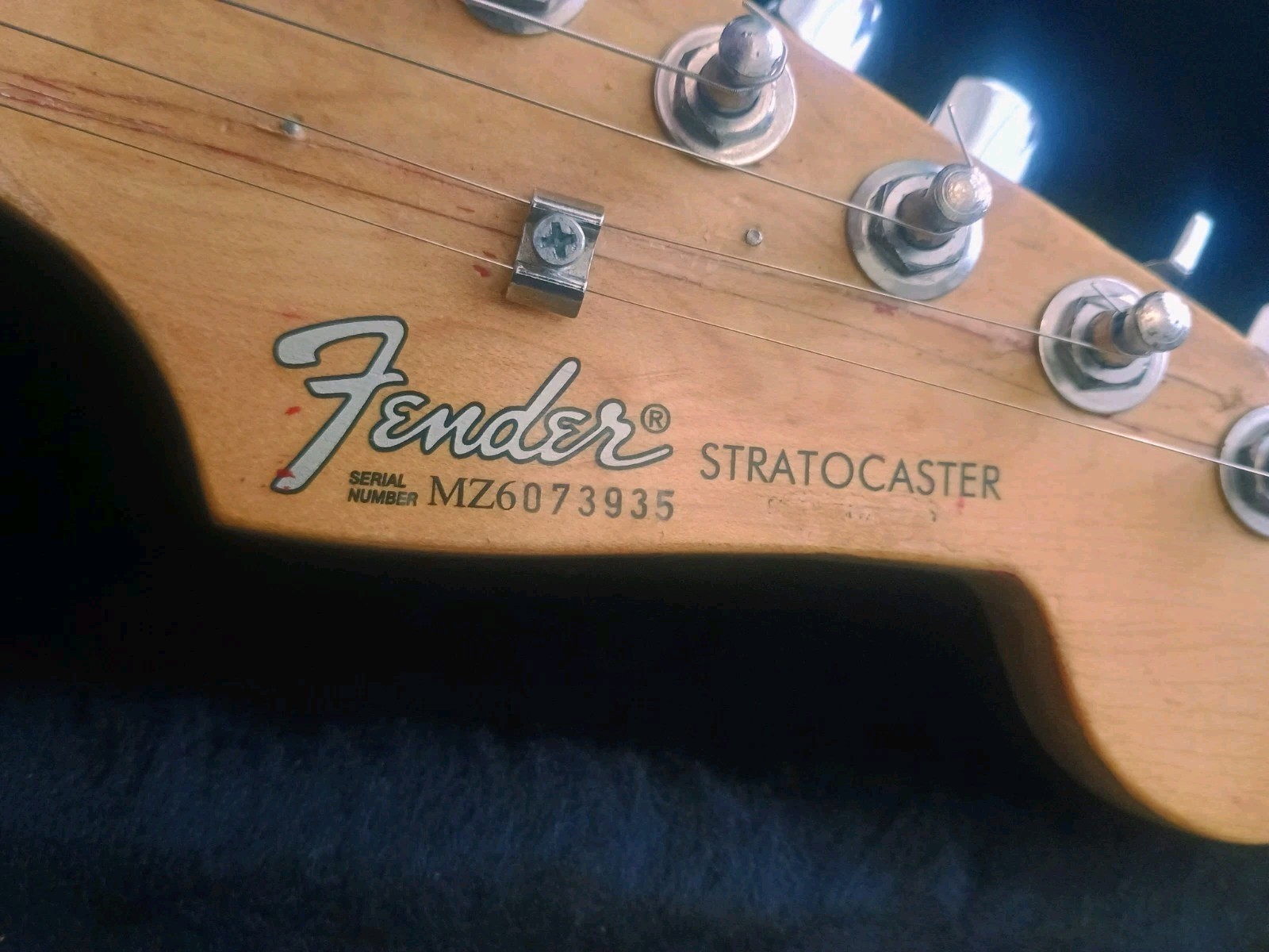 Fender Stratocaster HSS Black 2006 Mexico & Molded Hardshell Strat Carrying Case