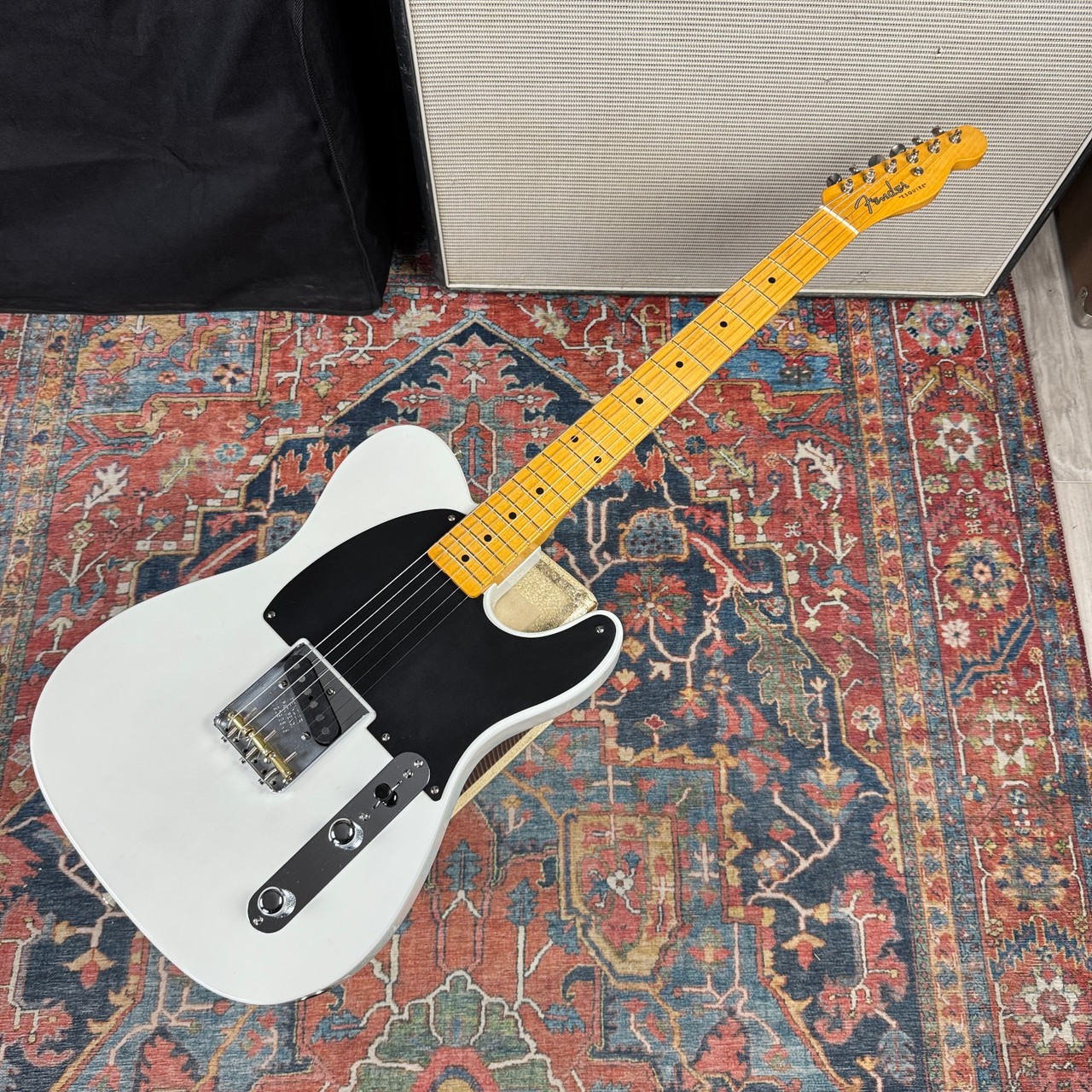*Video* Fender USA Esquire 70th Anniversary 1950 Reissue Nitro Lacquer Pine Body