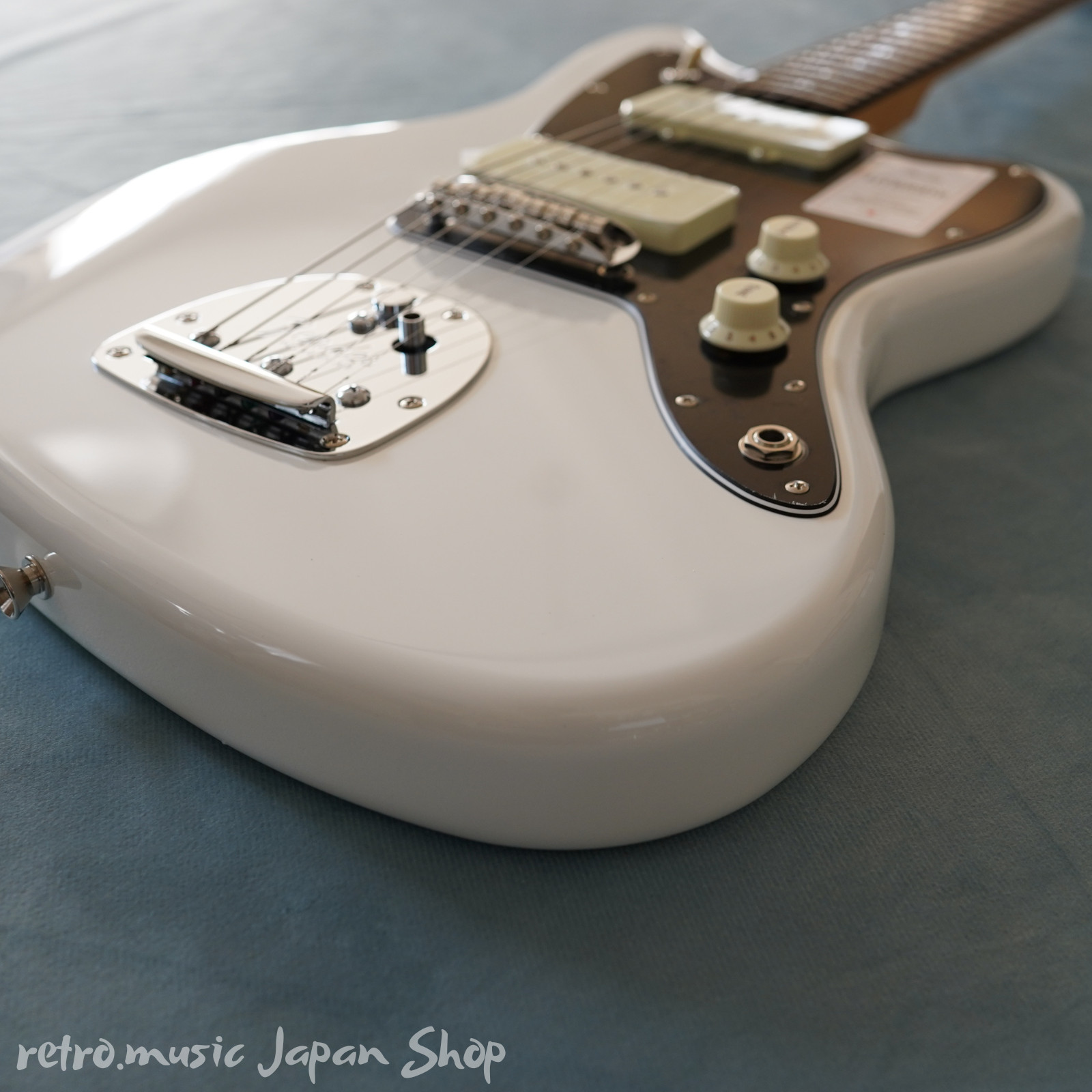Fender Made in Japan Hybrid II Jazzmaster Rosewood Arctic White Electric Guitar