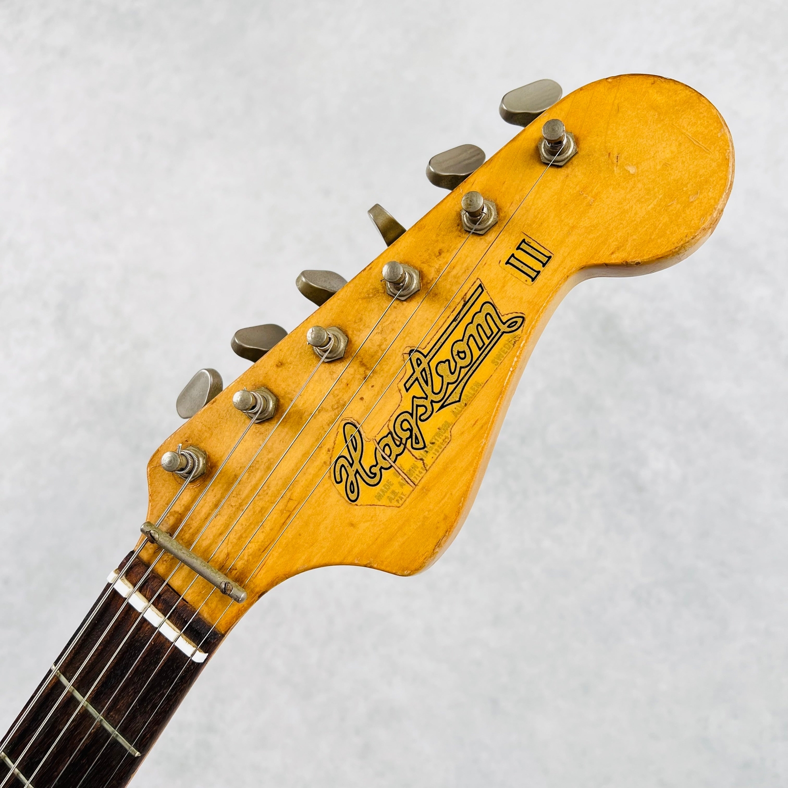 Hagstrom II F-200 1966 – Red