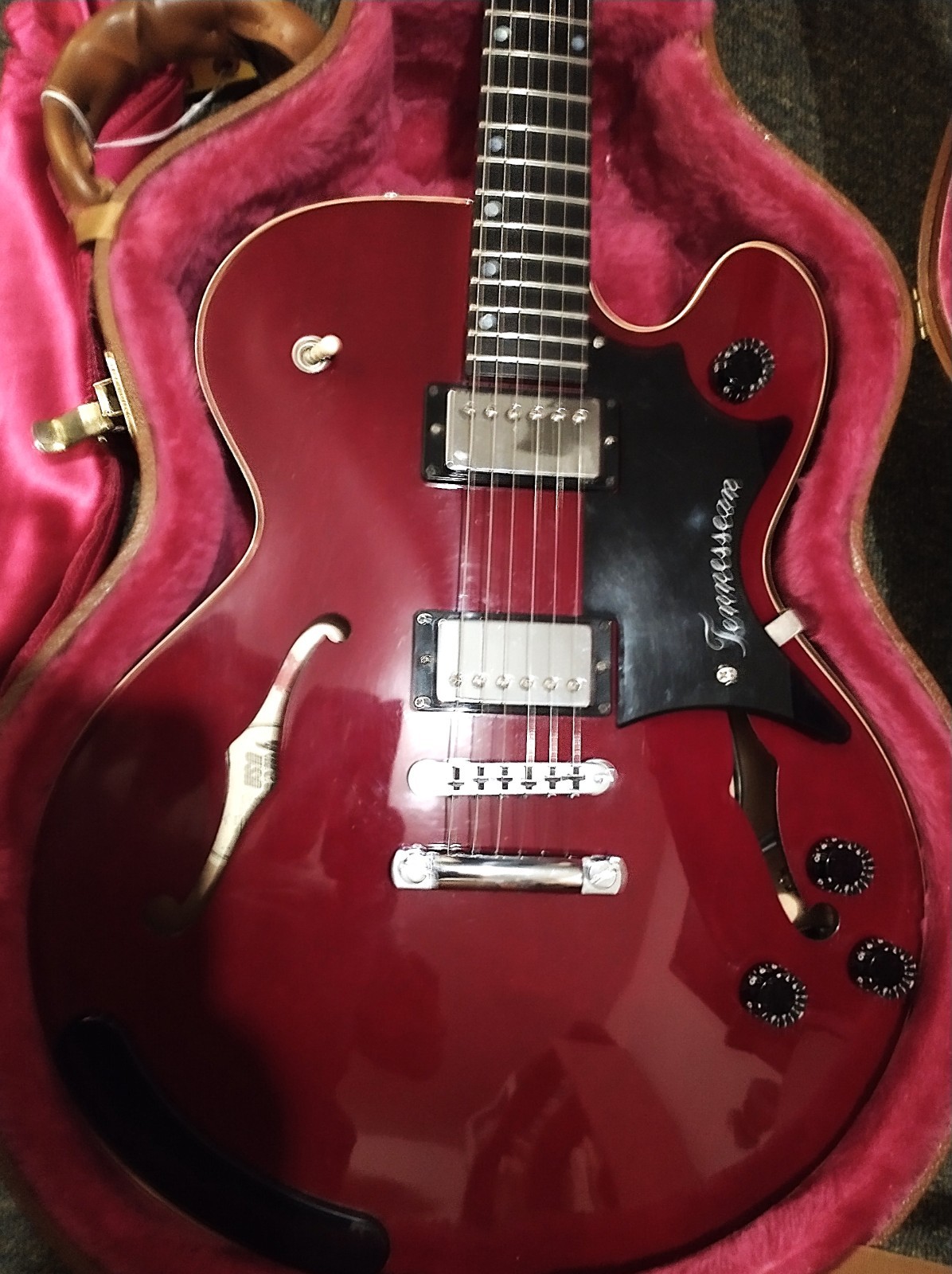 Gibson Chet Atkins Signature Tennessean Semi-Hollow Body – 1993