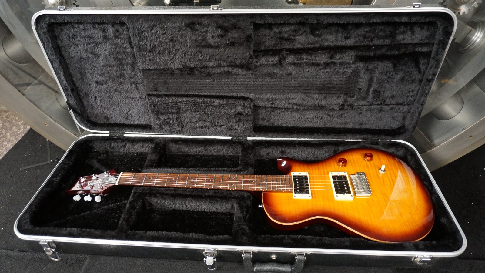 PRS SE Singlecut 2009 Sunburst w/ Hard Case