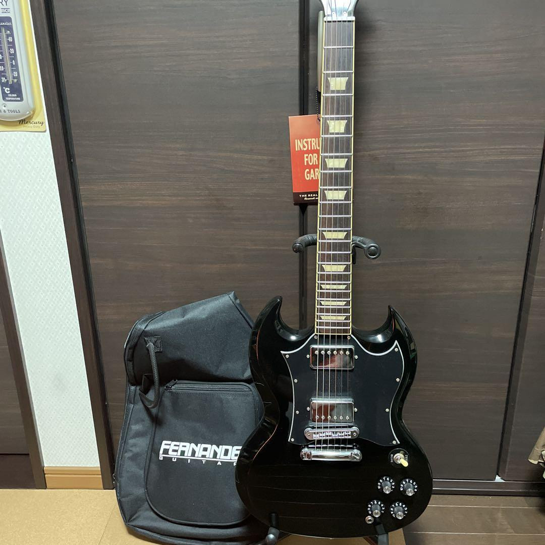 Fernandes Burny Black Electric Guitar Nearly Safe Packing!