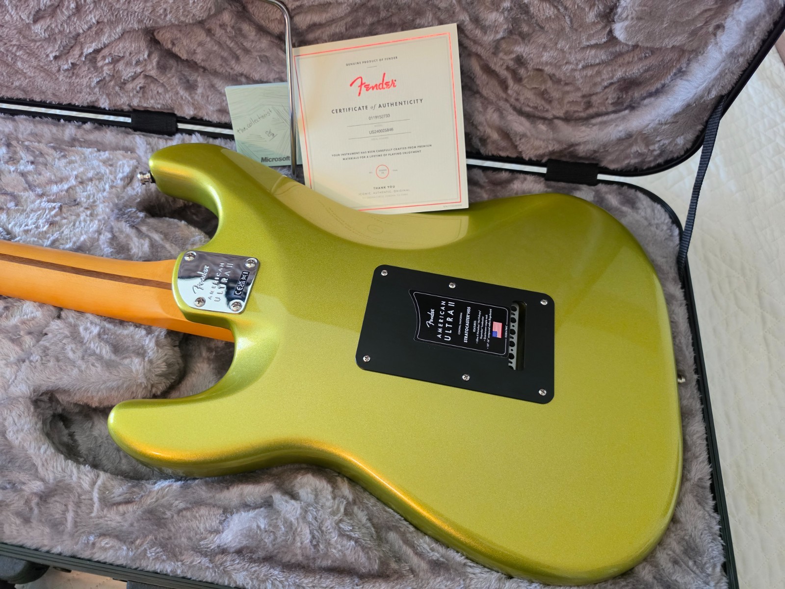 Fender American Ultra II Stratocaster HSS 2024 Solar Flare – Bought but Unused!