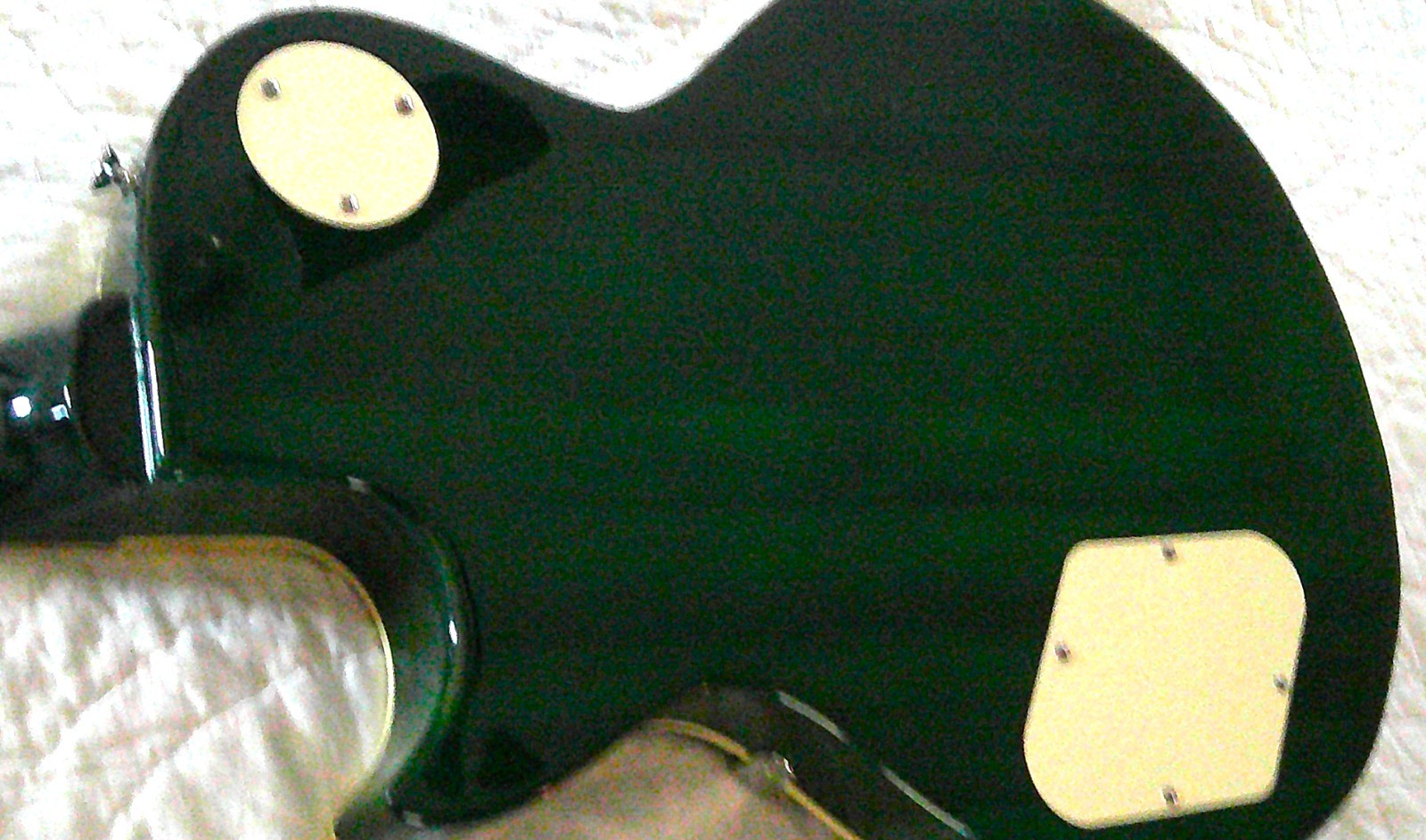 BEAUTIFUL “IYV” LES PAUL COPY/STYLE EMERALD GREEN GUITAR SUPER WELL MADE