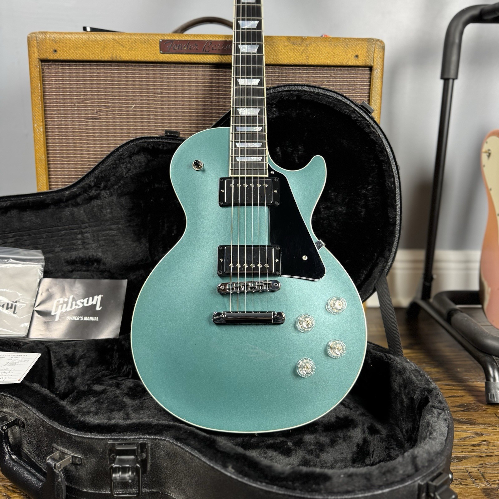 2023 Gibson Les Paul Modern