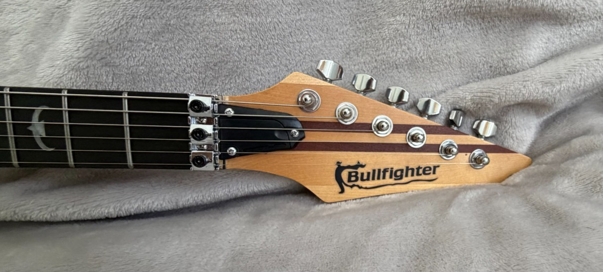 BullFighter- JACOBS MODS PRO-SETUP Neck thru electric guitar Beautiful/ Video