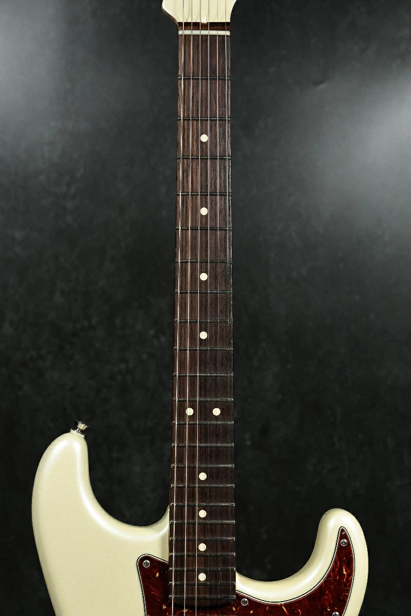 Used Fender American Showcase Stratocaster Olympic Pearl 2021
