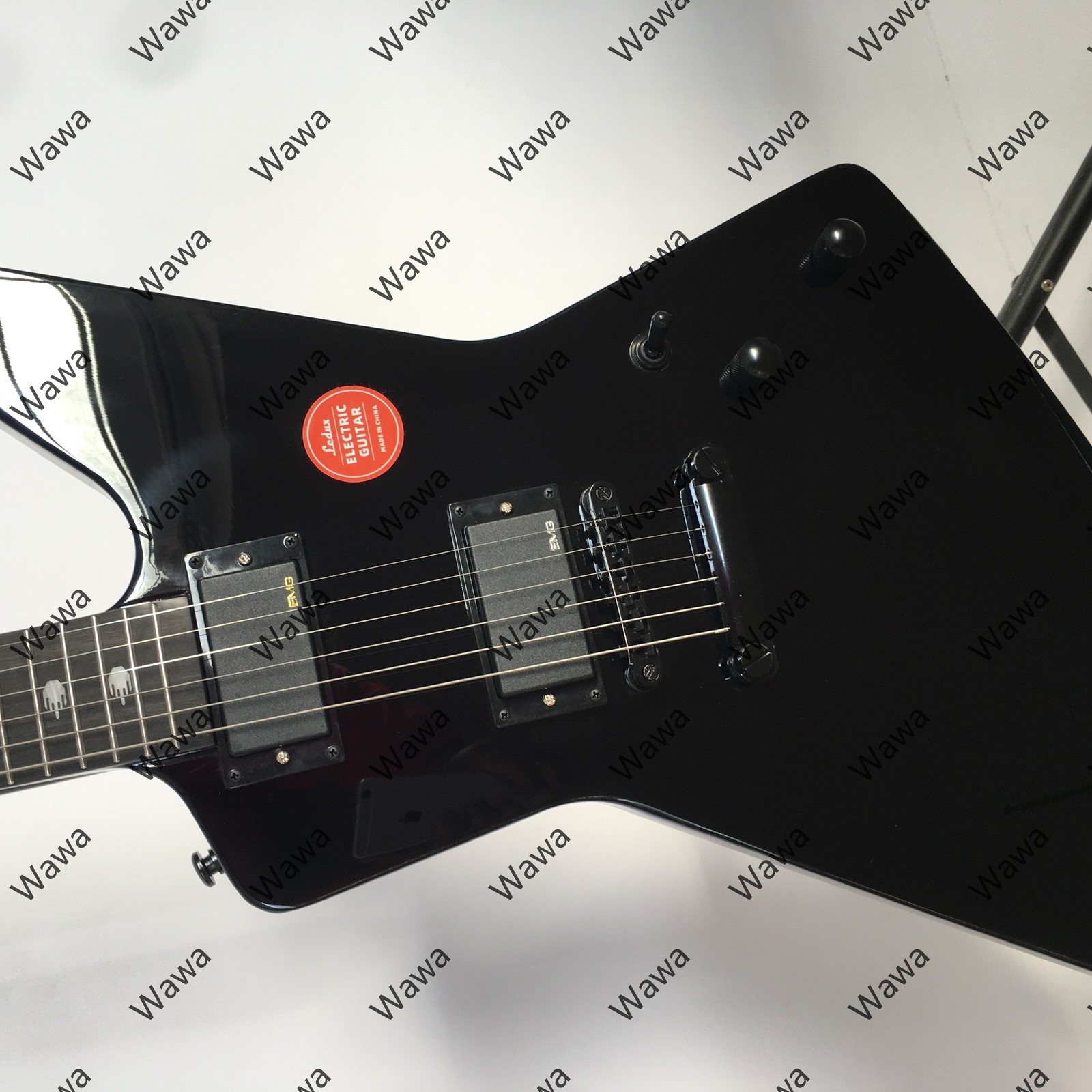 Gloss Black Finish Electric Guitar Dual Humbuckers Extreme Metal Guitar