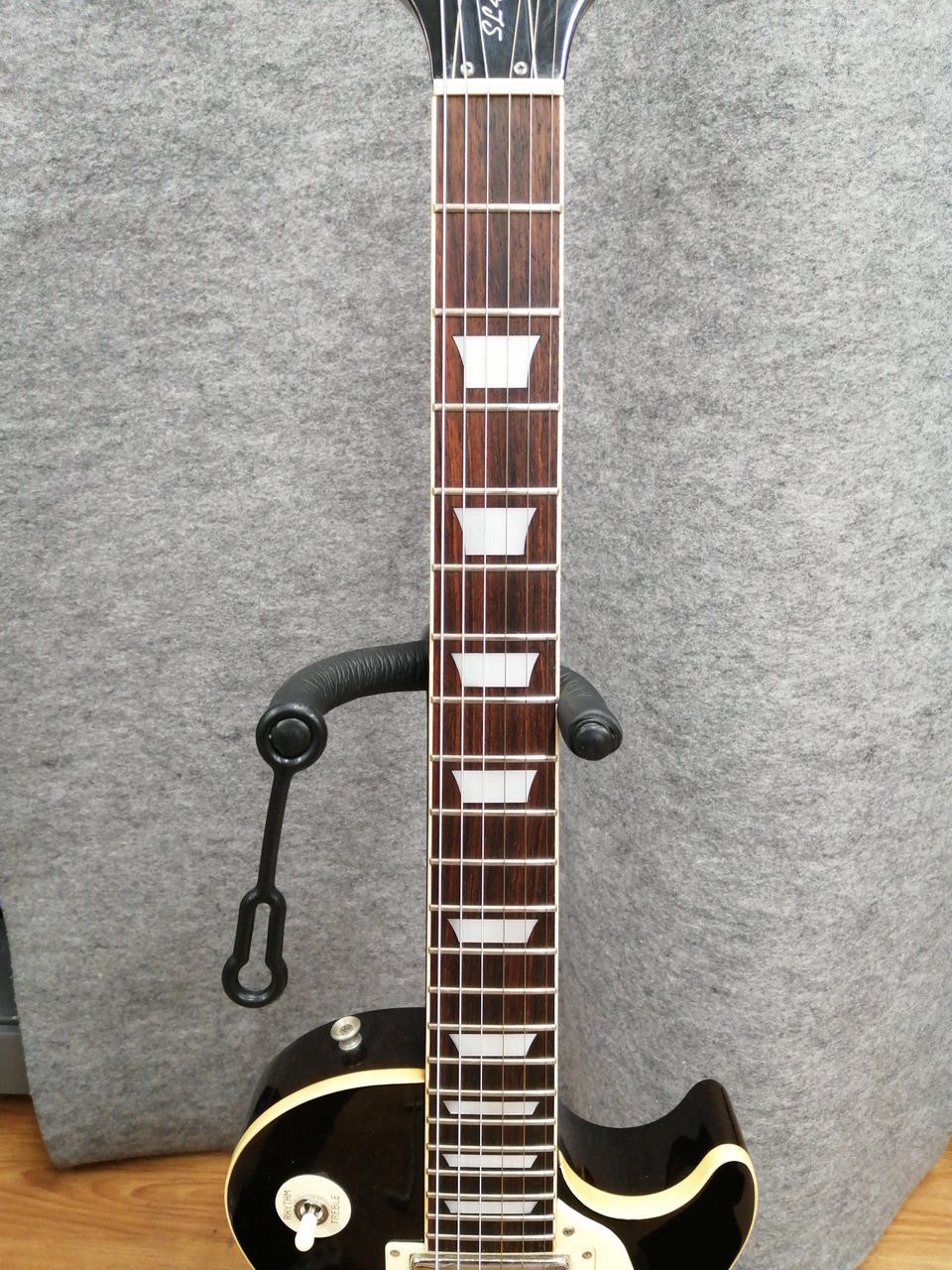 YAMAHA SL400S Electric Guitar-02
