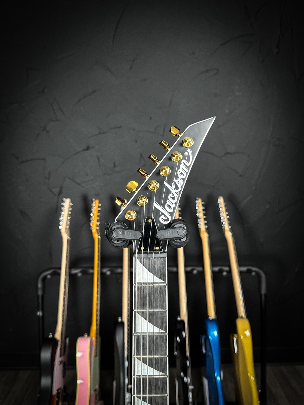 Jackson JS32T Randy Rhoads V Electric Guitar – Natural Oil