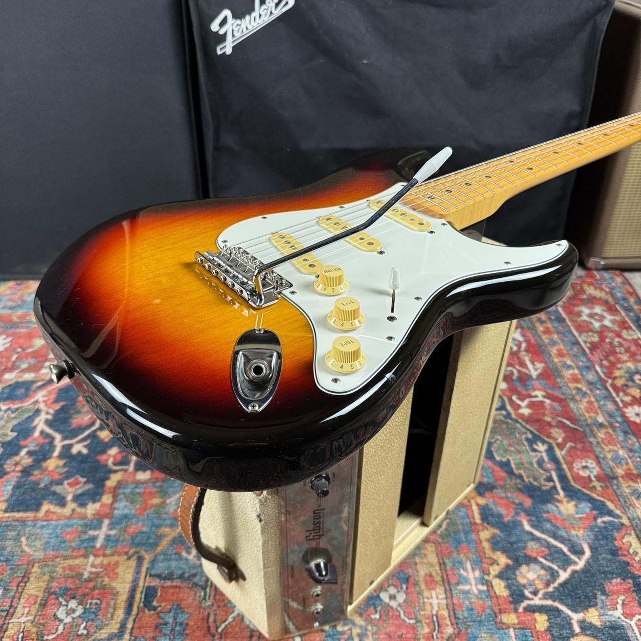Fender Stratocaster Model ST43 Alder Made in Japan – 2004-2005