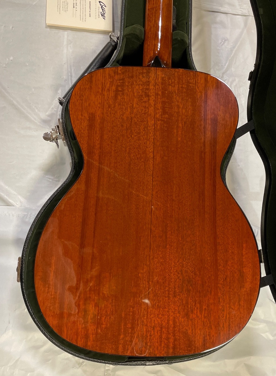 Collings Guitars 0M1 A T Traditional Concert Acoustic Guitar with Case