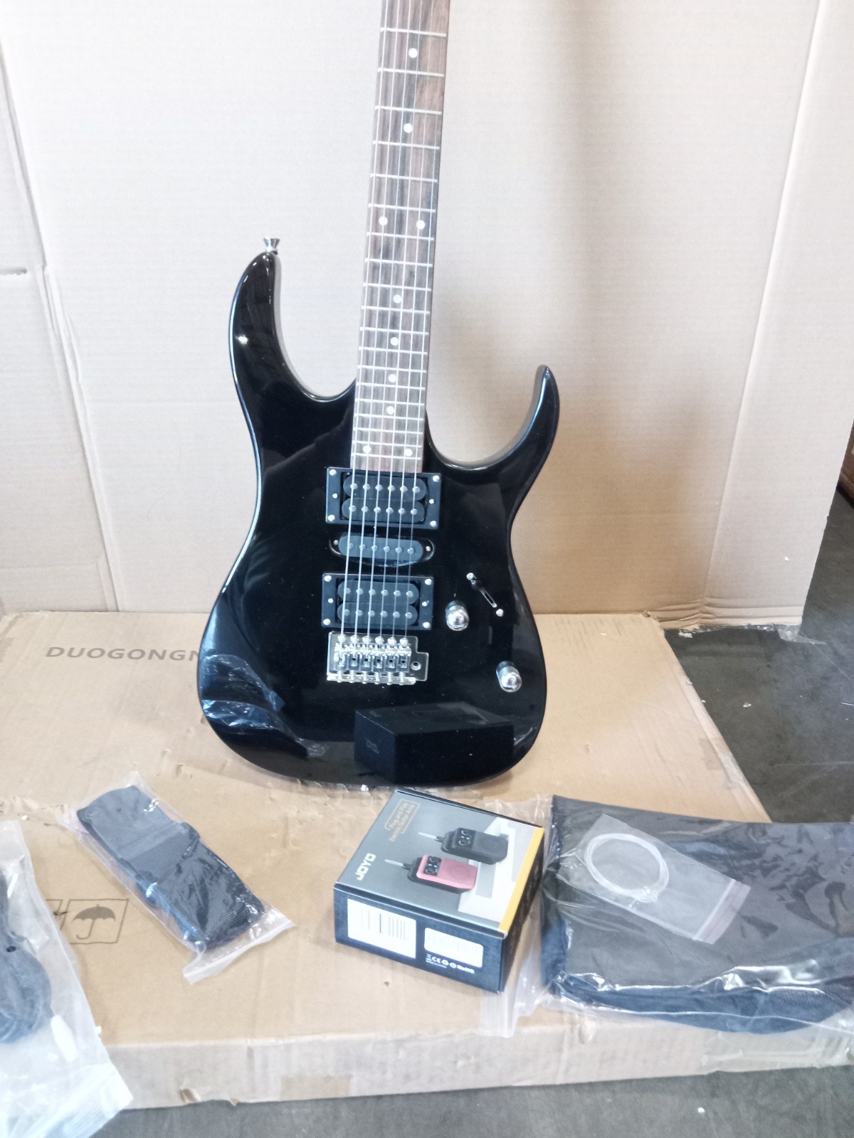 Open Box Electric Guitar Rosewood FB With Amplifier Strap Maple Neck Dot Inlay