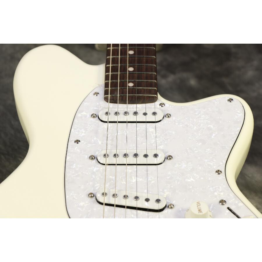 Ibanez ICHI00-VWH Vintage White Ichika Nito Signature Model