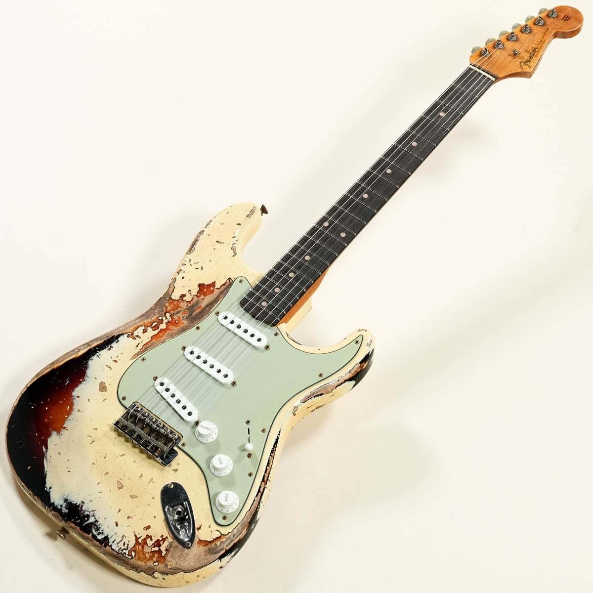 Fender Custom Shop 1961 Stratocaster Super Heavy Relic Aged Vintage White over 3