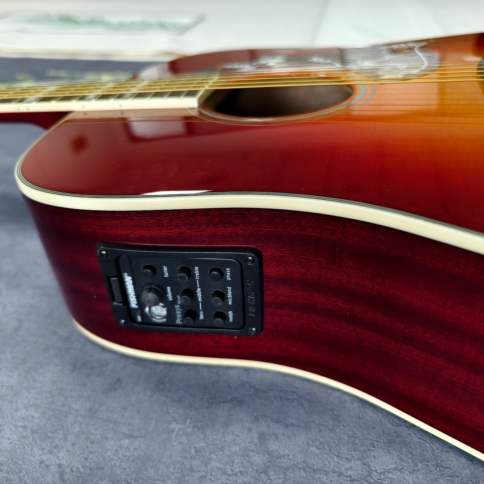 Ship US Hummingbird Acoustic Guitar Cherry Sunburst Finish Sitka Spruce Top