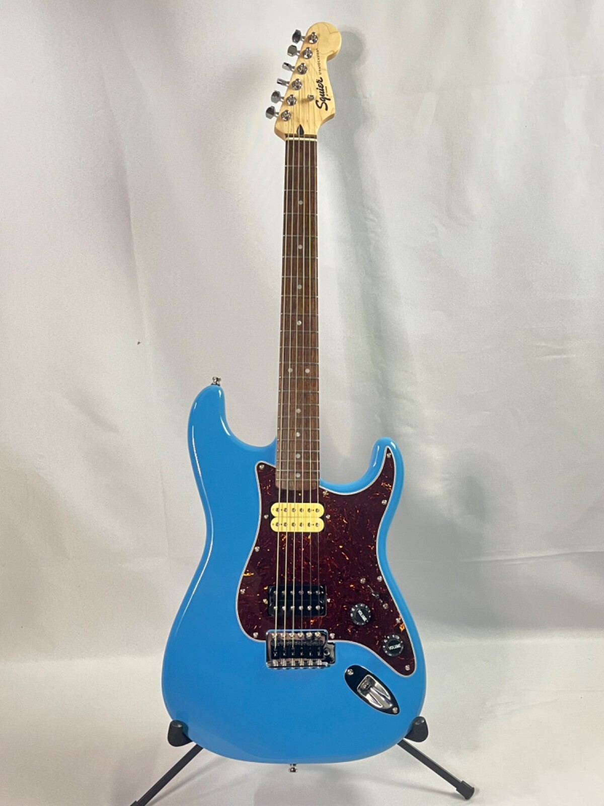 Sonic Blue Weezer Strat W/ Lightning Strap Replica “Black Ice Mod” & Pro Set-up