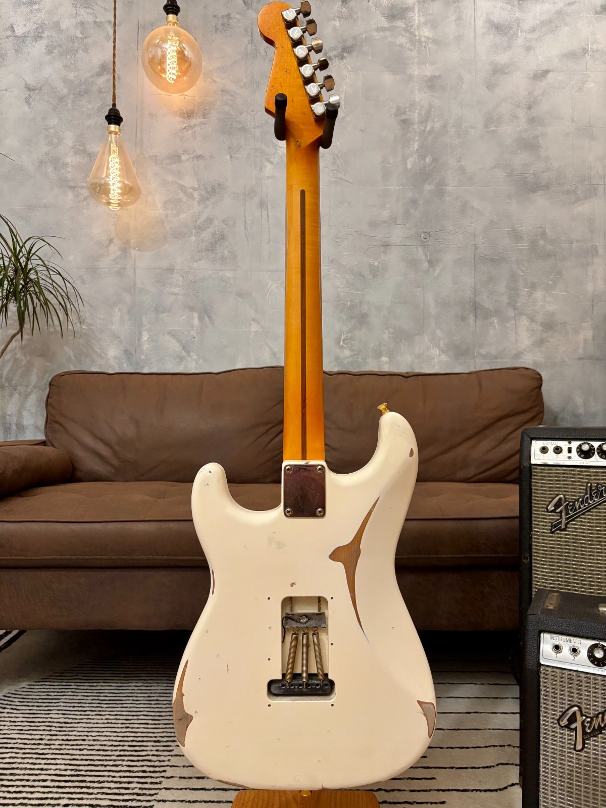 Fender Stratocaster Glas Custom HSS Arctic White Relic 8.2lbs w/ V