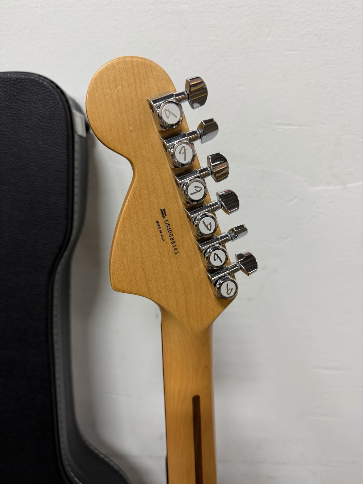 FLAWLESS Fender American Special Stratocaster Strat USA Guitar W Hard Case