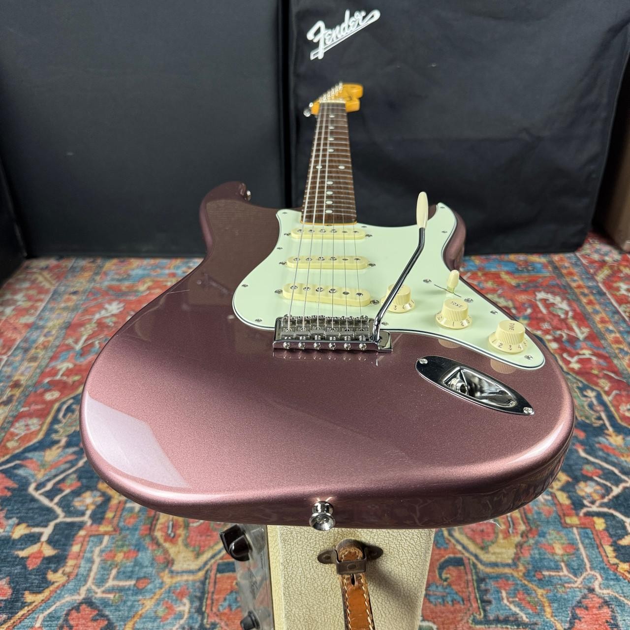 Fender Hybrid 60’s Stratocaster Burgundy Mist Metallic – 2018