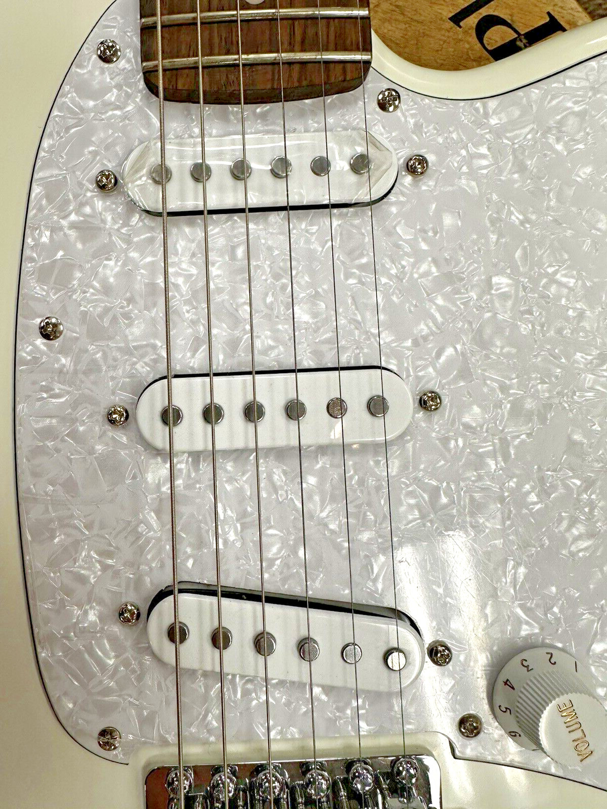 Ibanez Ichika Signature ICHI00 Talman Electric Guitar – Vintage White