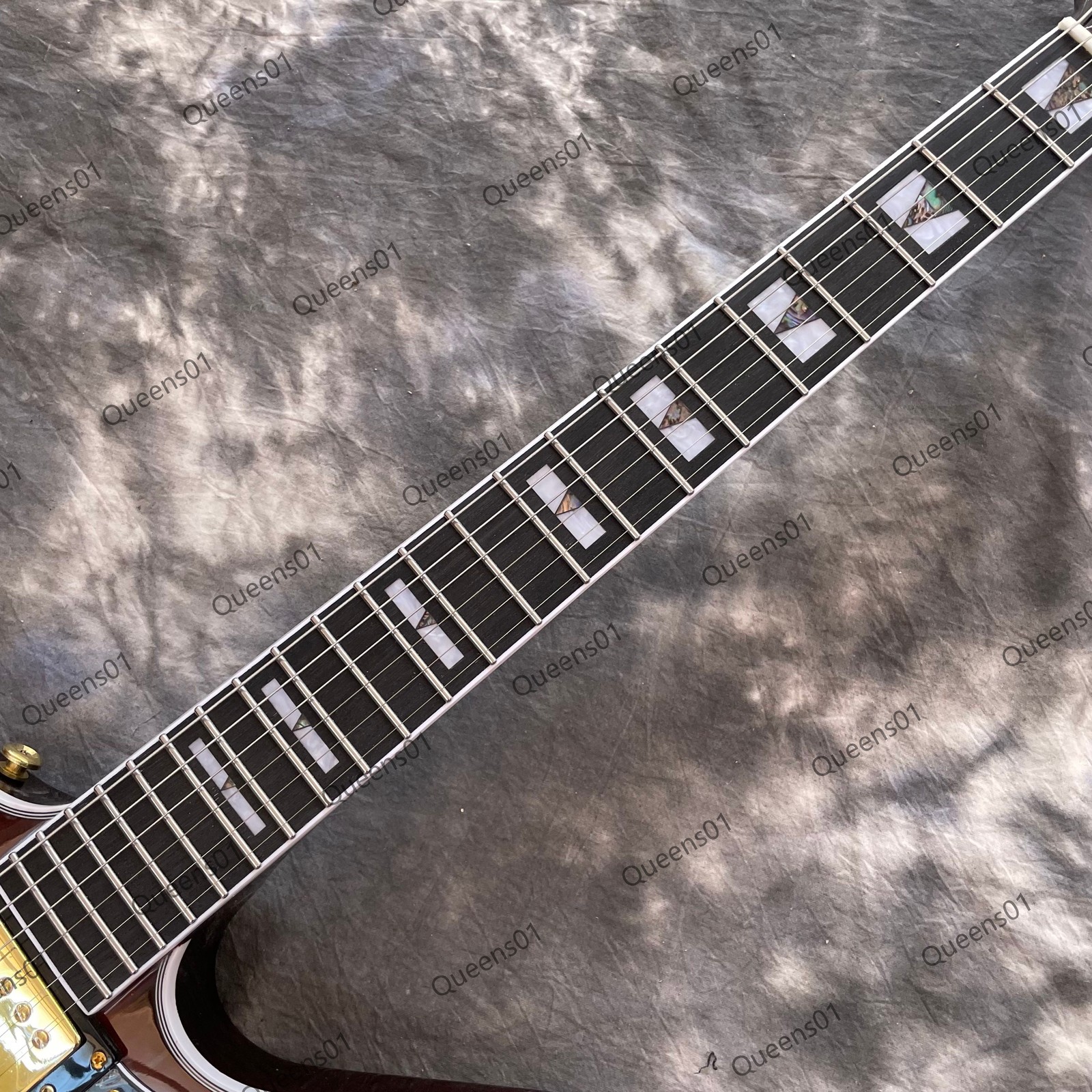 Factory Vintage Sunburst Electric Guitar Flamed Top Mahogany Body Gold Hardware