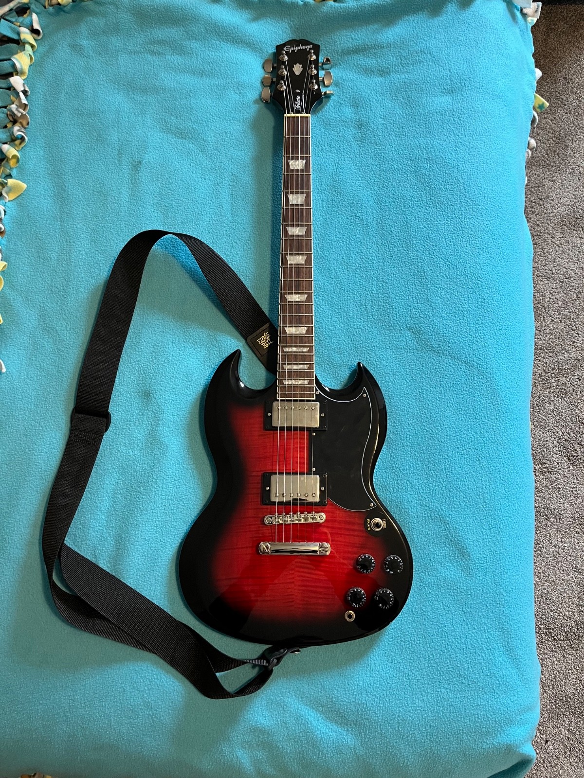 Epiphone SG Tribute Plus – Cherry Burst